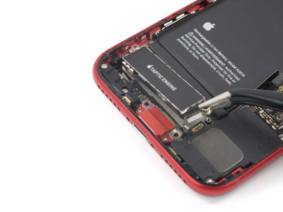 Замена вибромотора iPhone SE 2022