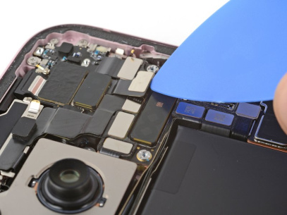 Замена верхнего шлейфа iPhone 15 Plus (боковые кнопки)