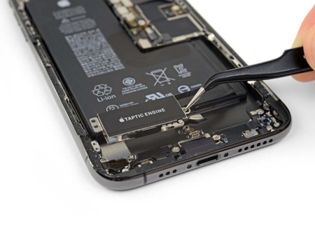 Замена вибромотора iPhone XS Max