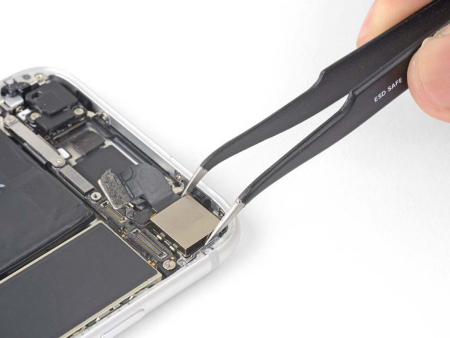 Замена верхнего динамика iPhone SE 2020