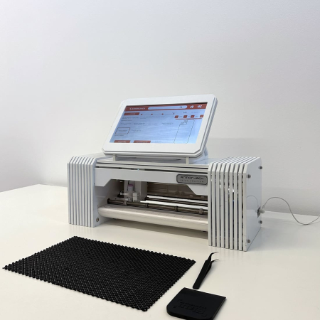 Защитная пленка задняя для смартфона Armorjack ПВХ карбон, черная